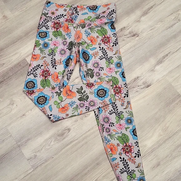 NWOT Becca L athletic leggings - Picture 1 of 4